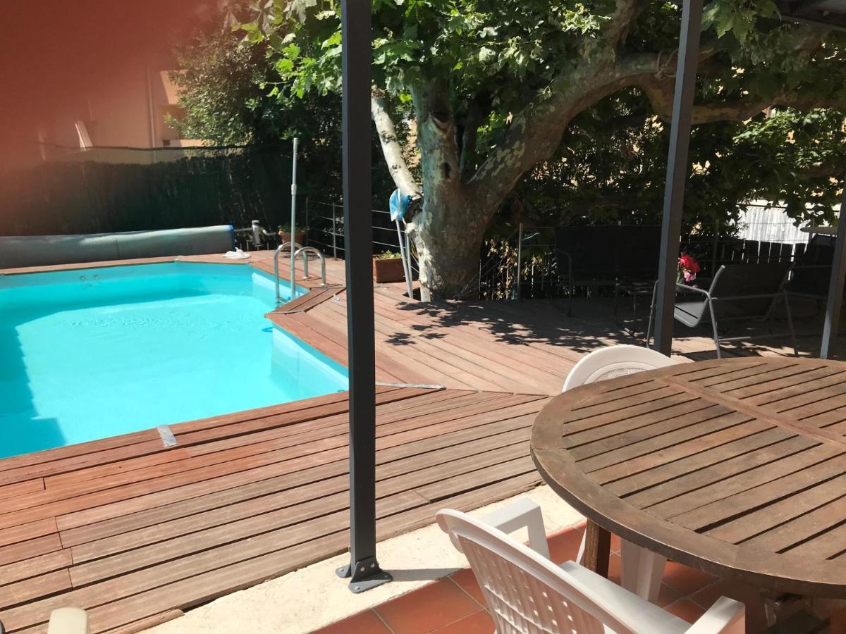 Chambre Climatisee Avec Sdb Privee Dans Une Villa Avec Piscine Ouverte D'Avril A Mi Octobre Marsylia Zewnętrze zdjęcie