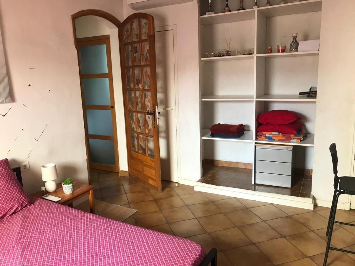 Chambre Climatisee Avec Sdb Privee Dans Une Villa Avec Piscine Ouverte D'Avril A Mi Octobre Marsylia Zewnętrze zdjęcie